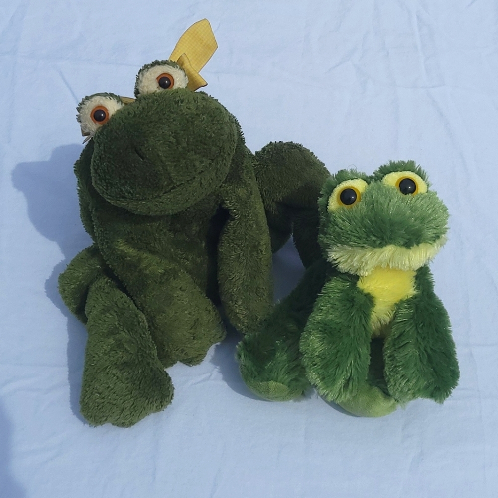 SOLD|Vintage Frog Stuffed Animal and Small Frog Plush, 2 Stuffed Frogs Bundle!